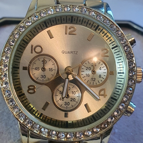 😃Goldtone/Rhinestone Stainless Steel Men's Watch - Picture 1 of 3